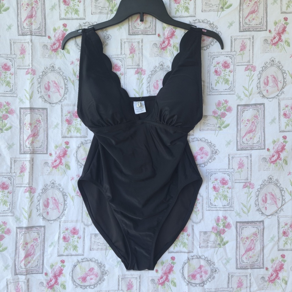 J. by J. Crew Scalloped V-Neck One Piece Swimsuit Black Ruched Slimming  Size M